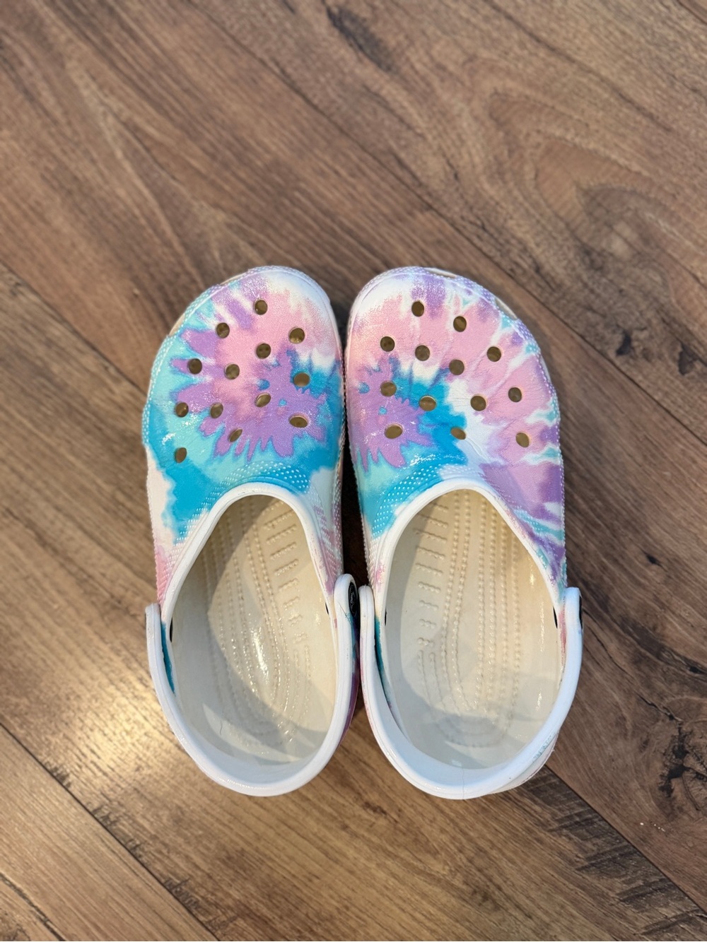 CROCS Tie-Dye Clogs Size 9 - FREE SHIP